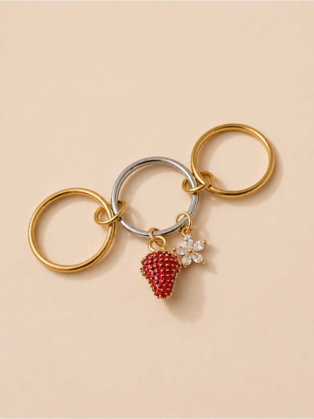 Strawberry Ring D246 - Picture 4 of 9